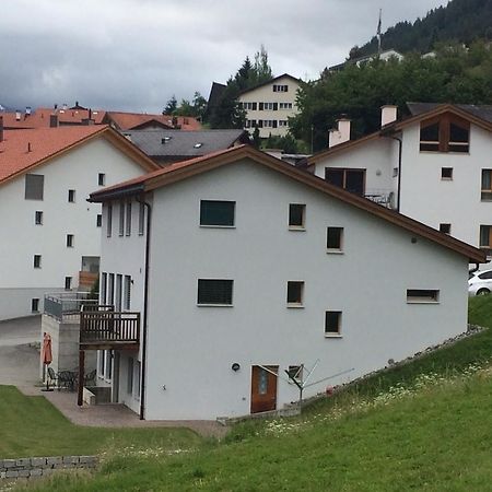 Chasa Mundin Apartment Scuol Ruang foto