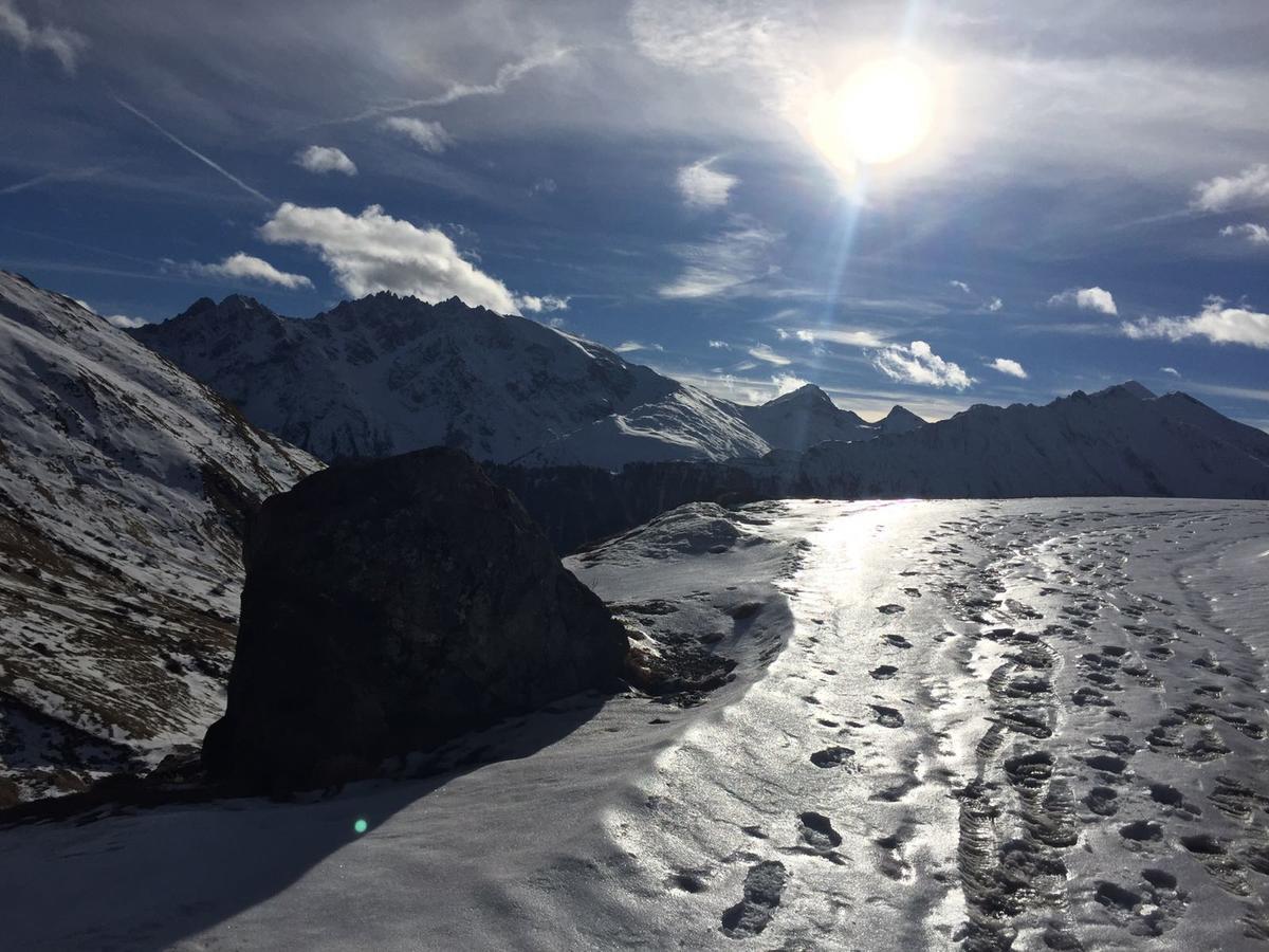 Chasa Mundin Apartment Scuol Bagian luar foto